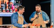 Orrego y Barassi cocinaron juntos en Caminos y Sabores y fueron el centro de todas las miradas