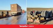 Un camión volcó cerca de Tres Cerros: el conductor resultó ileso