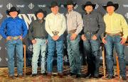 El grupo Intocable celebra la estrella que tendrá en el Paseo de la Fama de Hollywood