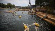 El gobierno de Francia reabrió el río Sena para los bañistas por primera vez en 100 años