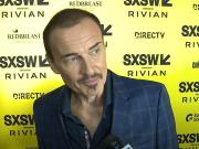 La última aparición pública de Julian McMahon: compartió alfombra roja con Nicolas Cage