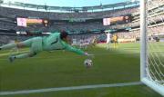 Video: La espectacular atajada de Thibaut Courtois para salvar al Madrid