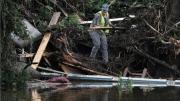 Se eleva a 79 la cifra de muertos por inundaciones en Texas: continúa la búsqueda de niñas desaparecidas