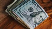 Dólar oficial sigue en alza: Esta semana arrancó en Bs. 111