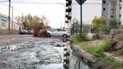 Líquidos cloacales en el bajo neuquino: aplican millonaria multa al dueño del polémico edificio