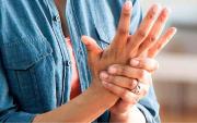 Cuál es el licuado de tres verduras que reduce los síntomas negativos de la artritis