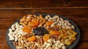 El fruto seco típico de la Navidad que protege tu salud todo el año: muy recomendado contra el colesterol malo