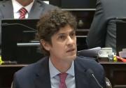 Martín Lousteau advirtió que el Gobierno eligió atrasar el tipo de cambio y cuestionó el rumbo económico