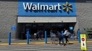 Exempleado de Walmart se quita la vida tras ser acusado de robo: policías grabaron el hecho