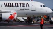 Un hombre en Italia murió tras ser succionado por el motor del avión