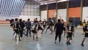 VIDEO Escándalo en los Juegos Evita: un partido de futsal se convierte en una batalla campal entre jugadores