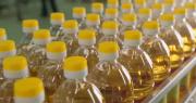El litro de aceite se vende en Bs 18 en mercados y comerciantes dicen que mayoristas les asignan cupos