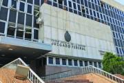 Absuelven a 4 gendarmes y aplican pena en suspenso a otro, por la muerte de una colega