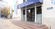 Pese al fallo judicial, el Gobierno nacional insiste en convertir Banco Nación en S.A: qué dicen desde La Bancaria