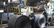 Despidos, suspensiones y cierres: la recesión golpea a la industria bonaerense