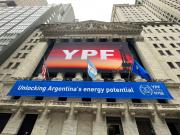 El fondo Burford le pidió a la jueza de Nueva York rechazar el pedido de Argentina de suspender el fallo por YPF