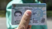 Renovar o reemplazar la Green Card ahora tarda 1.000 % más que hace unos meses