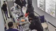 Se hicieron pasar por discapacitados y asaltaron joyería de Solano