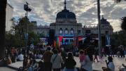 Banderas, tradición y turistas: así se vivió la vigilia por el Día de la Independencia en Tucumán
