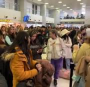 Escándalo en el aeropuerto de Neuquén: por la niebla en Buenos Aires, suspendieron vuelos y se armó revuelo