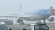 Continúa el alerta por niebla en Buenos Aires y se complican los vuelos en Aeroparque y Ezeiza