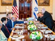 'Jugando al hombre': la diplomacia global en la era Trump se basa en la adulación