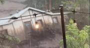 Caos en Nuevo México: El impresionante video de una casa siendo arrastrada por un río tras haberse desbordado