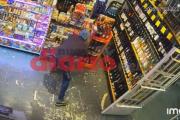 Inseguridad: sacó chocolates de un kiosco y huyó corriendo (VIDEO)