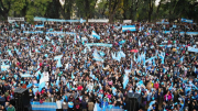 Cristina Kirchner habló a la militancia: “No recuerdo un 9 de Julio con este grado de dependencia”