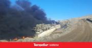 Un camión con petróleo cayó en un barranco y se incendió: hay dos heridos graves