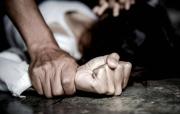 Profesor es acusado de violar a una de sus alumnas tras convocarlas a un alojamiento para “revisar notas”