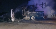 En Huaco, una camioneta se incendió el plena ruta y quedó destruida