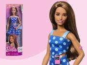 Lanzaron la primera muñeca Barbie con diabetes tipo 1: contiene un monitor de glucosa y una bomba de insulina