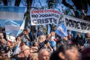 Cristina Kirchner volvió a grabar un mensaje para la militancia y cuestionó el modelo económico del Gobierno
