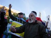 Por el bono congelado, las jubilaciones mínimas siguen perdiendo frente a la inflación