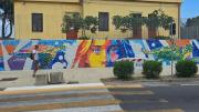 (VIDEO) Venezolano Oscar Olivares inauguró el mural de tapas más grande de Europa en Italia