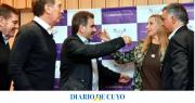 Firma, sello y foto de la alianza anti K: LLA-PRO