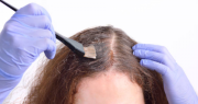 Adiós a las canas para siempre: la mezcla libre de químicos que las elimina al instante