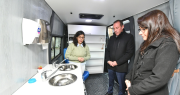Mirá cómo funciona el particular vacunatorio móvil de San Juan, que inicia el recorrido por los departamentos