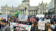 Votación en el Senado: concentran frente al Congreso por la Ley de Emergencia en Discapacidad