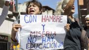 Maestros exigen este importante aumento en dólares del bono vacacional