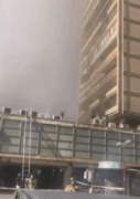 Santiago: Incendio en pleno centro deja a decenas atrapados. (17:10)