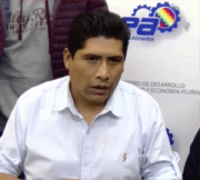 Gobierno y panificadores garantizan pan a Bs 0,50 tras acuerdo. (16:05)