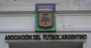 Ante la inminente llegada de Maestro Puch, extendieron el cierre del mercado de pases en el fútbol argentino
