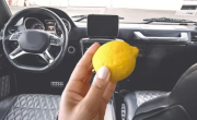 Insólito pero eficiente: el particular motivo por el que hay que tener un limón en el auto