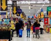 Supermercados en venta: Carrefour mira posibles socios y aseguran que hay un nuevo candidato principal
