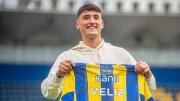 Alejo Véliz y las lágrimas que conmovieron a los hinchas de Rosario Central en su regreso al club