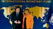 Las señales que envió Luis Caputo al FMI en pleno tira y afloje por el cierre de la revisión del acuerdo