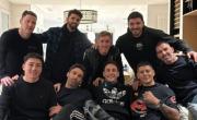 Marcos Rojo se sube al ring y da pelea: la sorpresiva foto con ex pinchas, triperos y un invitado especial