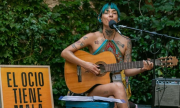 Último adiós a Araceli Julio, cantante de ska, víctima del ajuste de Milei en salud oncológica